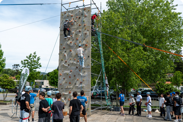 Centro Aventura - Eventos, Torre Aventura (Escalada, Slide, Rappel, Rede Abordagem) Centro Aventura - Eventos, Torre Aventura (Escalada, Slide, Rappel, Rede Abordagem)